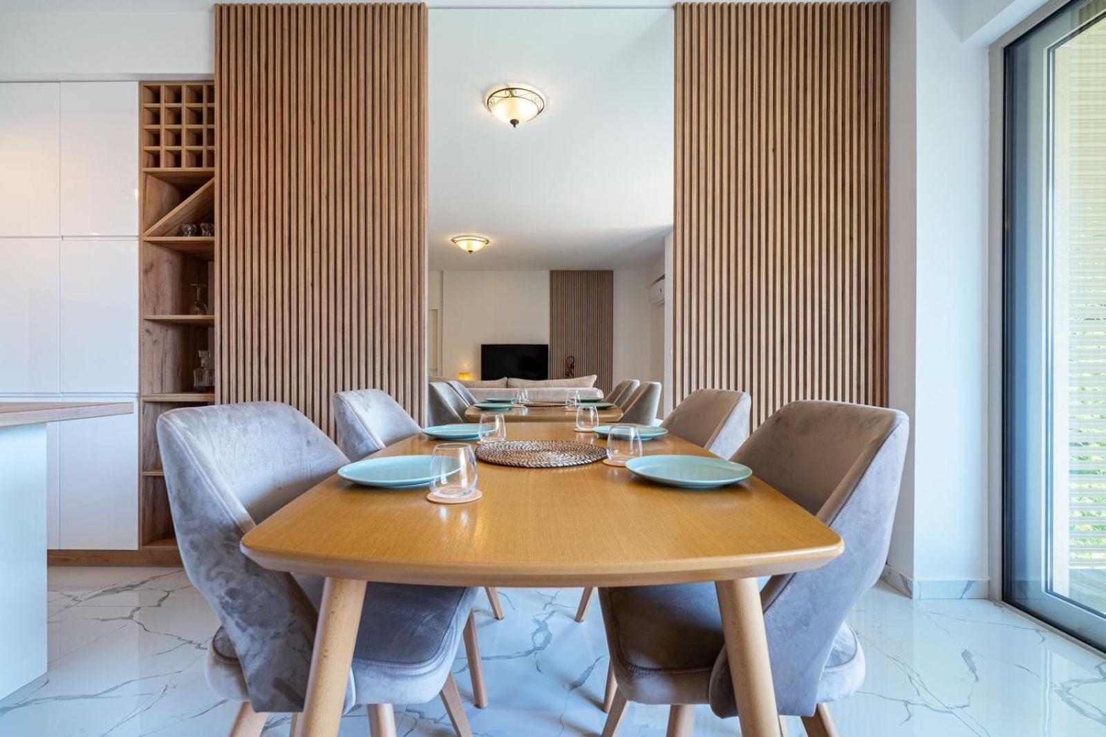 Aura Tower Apartments By Gaby ราไฟโลวีซี ภายนอก รูปภาพ