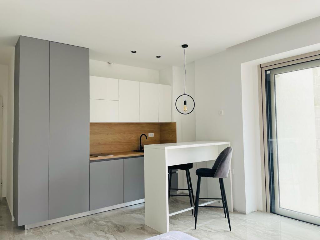 Aura Tower Apartments By Gaby ราไฟโลวีซี ภายนอก รูปภาพ